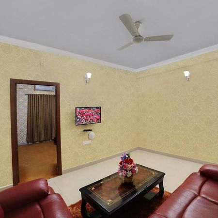 The Liverpool Blue Hotels Bangalore Bagian luar foto