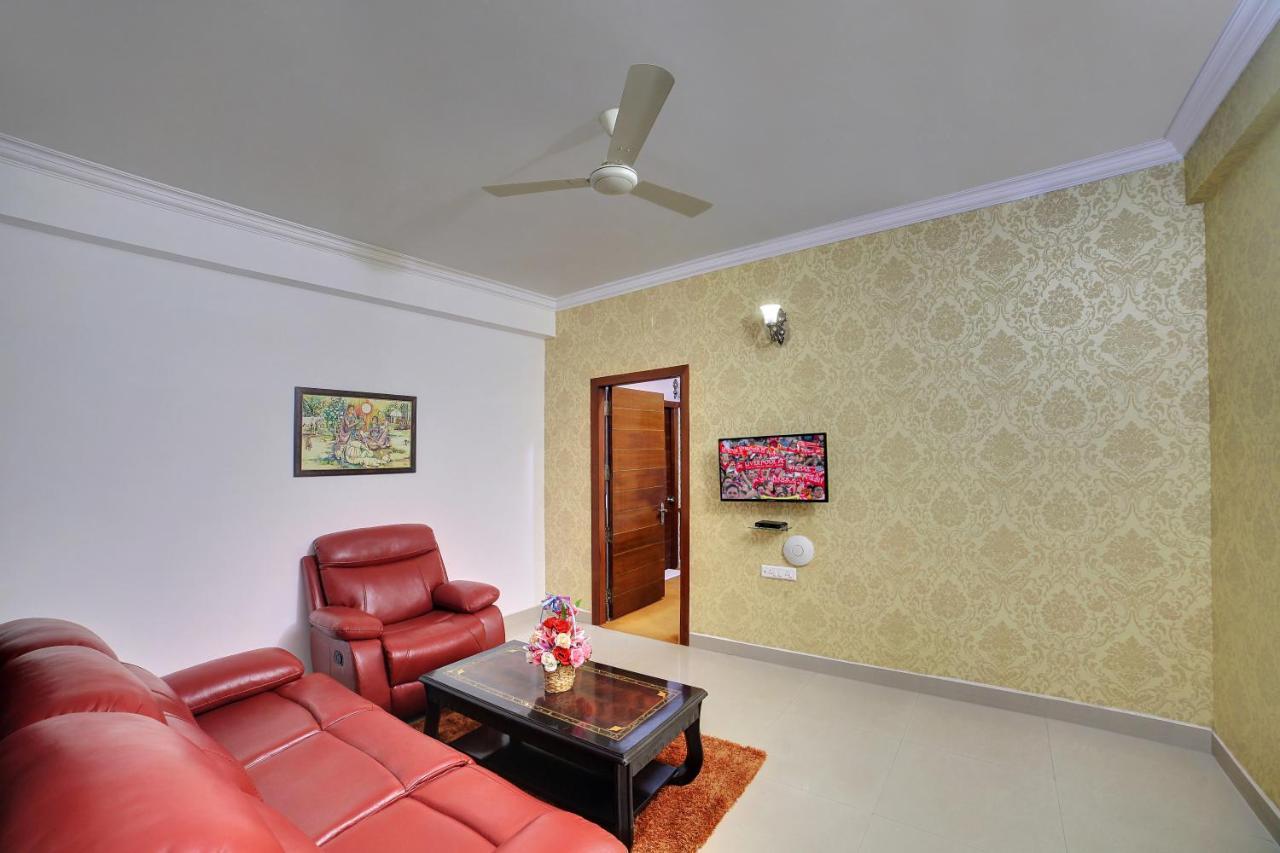 The Liverpool Blue Hotels Bangalore Bagian luar foto