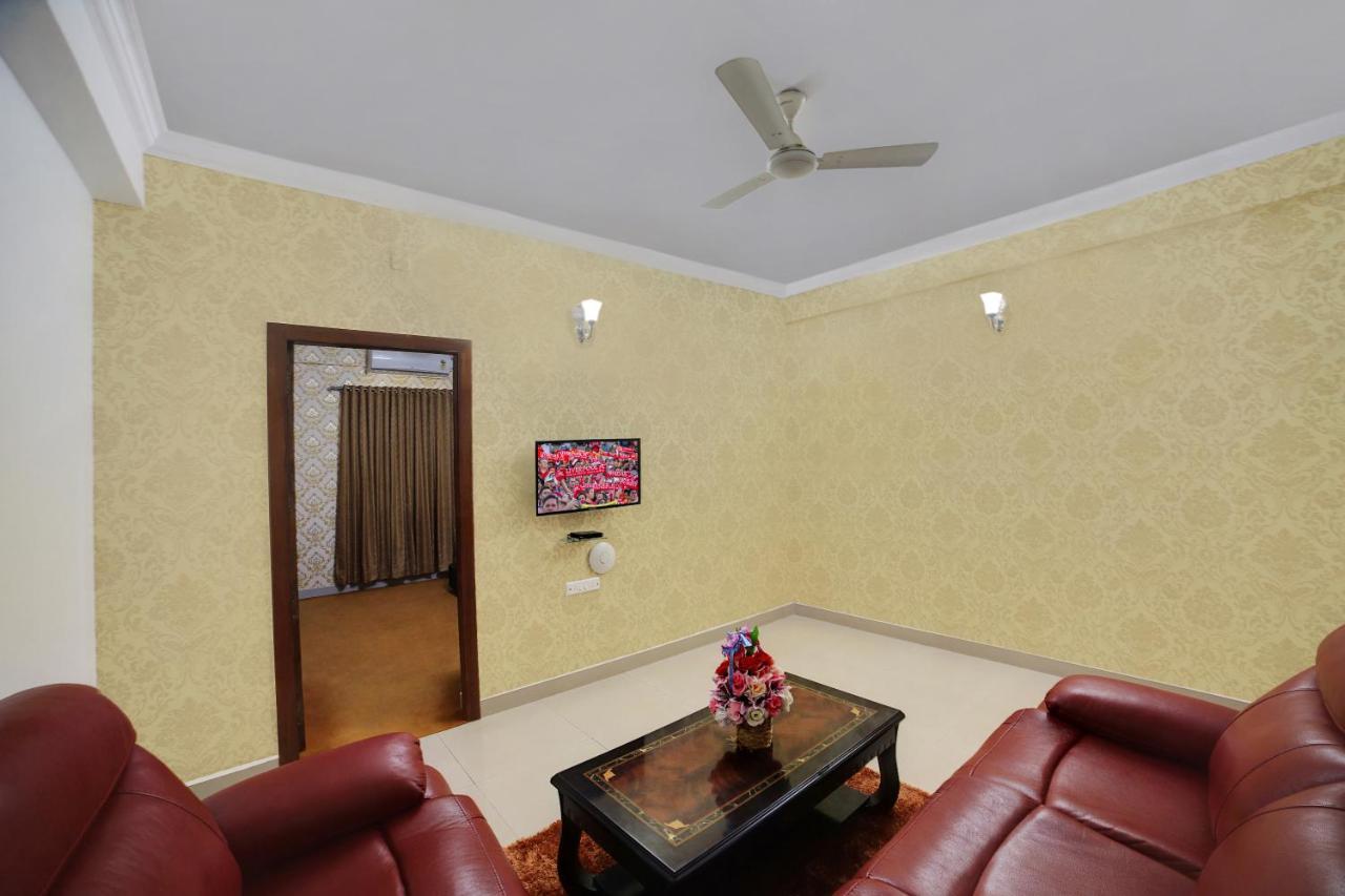 The Liverpool Blue Hotels Bangalore Bagian luar foto
