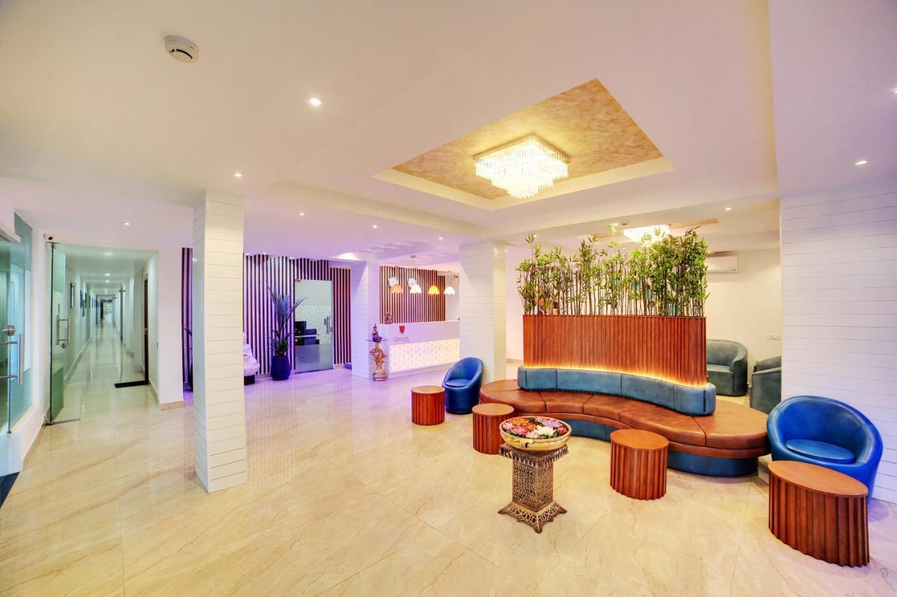 The Liverpool Blue Hotels Bangalore Bagian luar foto
