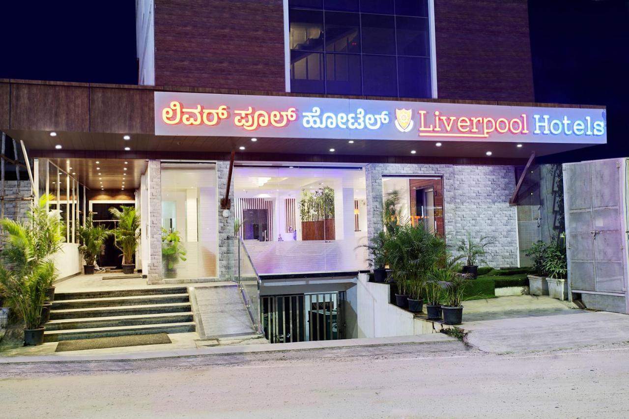 The Liverpool Blue Hotels Bangalore Bagian luar foto