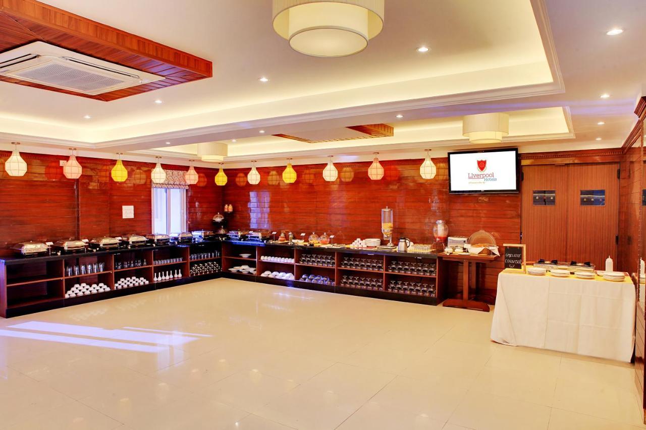 The Liverpool Blue Hotels Bangalore Bagian luar foto