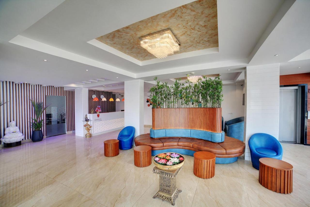 The Liverpool Blue Hotels Bangalore Bagian luar foto